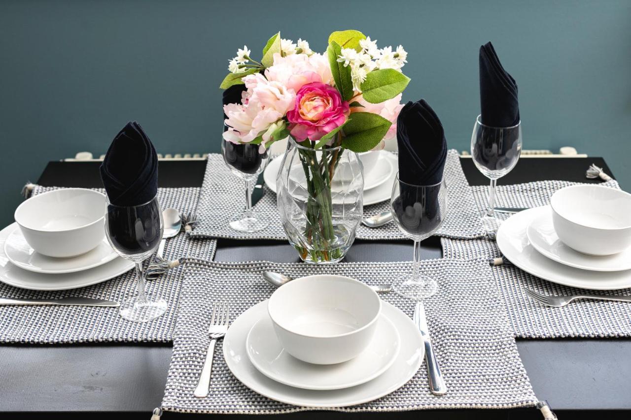 Lovely Brighton Apartments Moments Away From Royal Pavilion エクステリア 写真